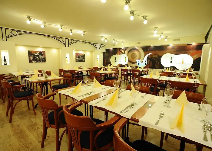 Minaret&étterem Hotel