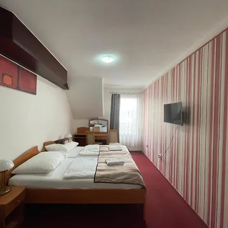 Minaret&etterem Otel