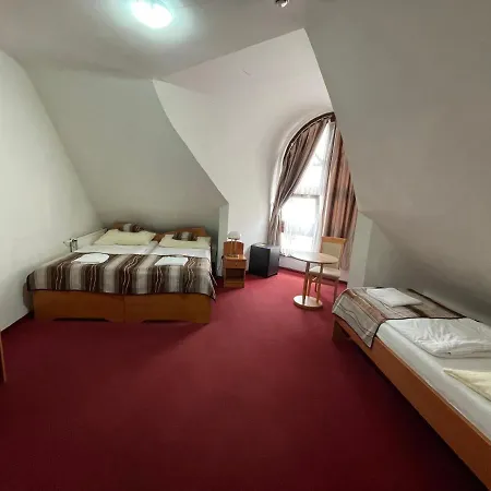 Minaret&etterem Hotel