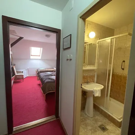 Minaret&etterem Otel 3*