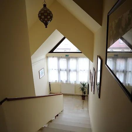 Minaret&etterem Otel 3*