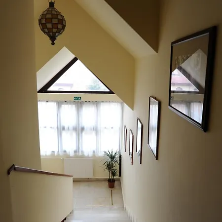 Minaret&etterem Hotel