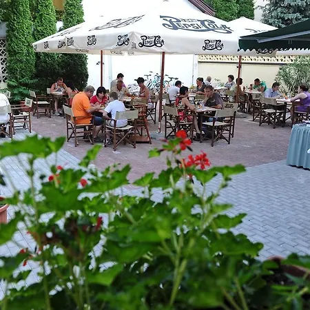 Hotel Minaret&etterem Eger