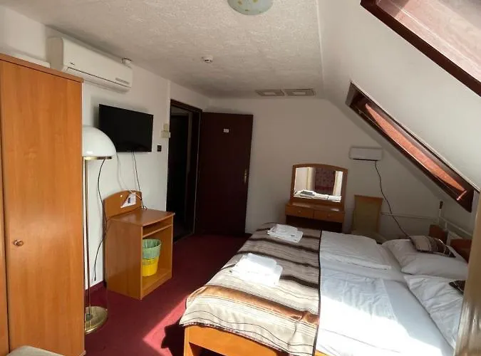 Minaret&etterem Eger