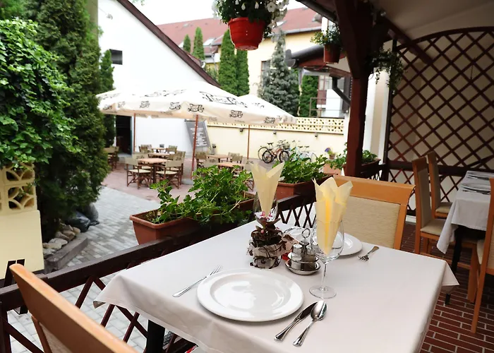 Hotel Minaret&etterem Eger