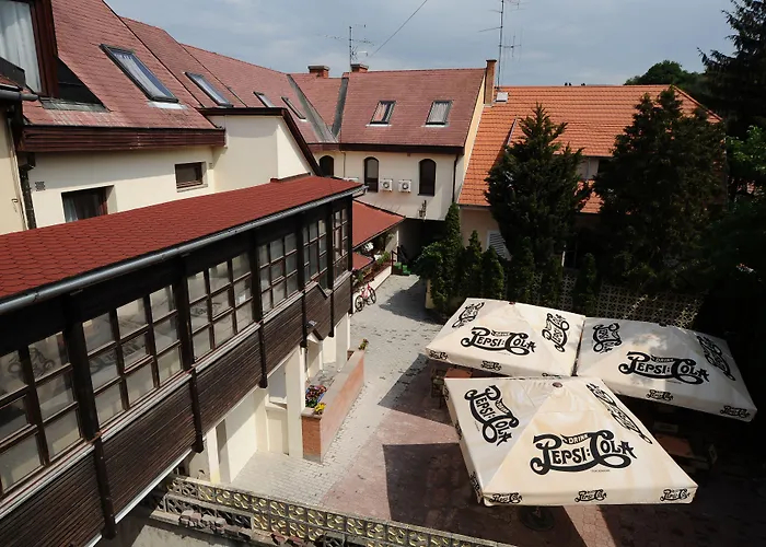 Minaret&etterem Hotel 3*